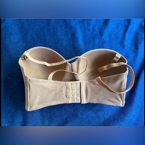 All. YOu.
LIVELY Womens Bra
36DD - Picture 2 of 7